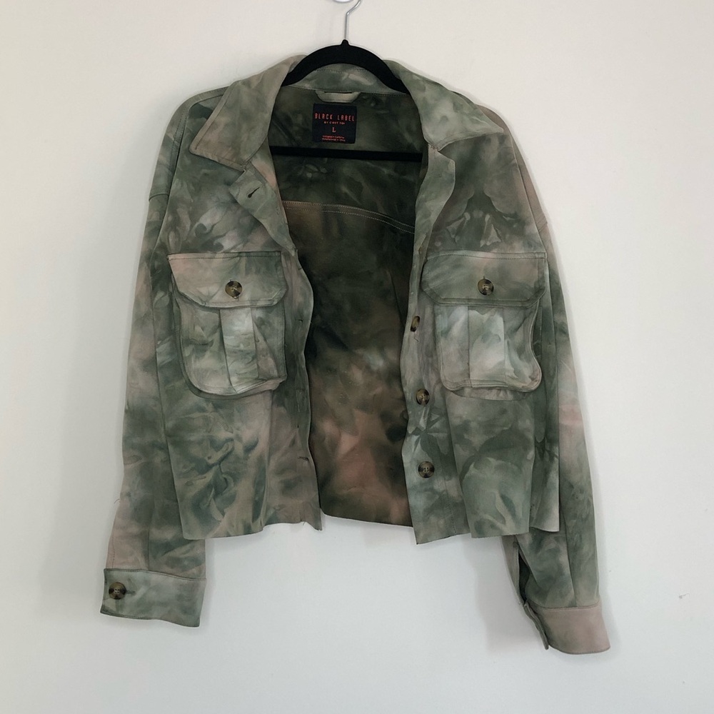 Black Label By C’EST TOI Green Tie Dye Raw Hem Swede Cropped Jacket Size Large - Picture 2 of 7